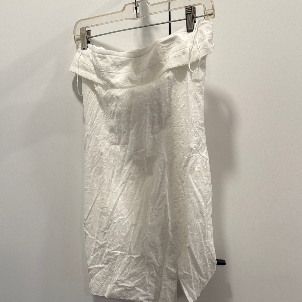 Elegant White Strapless Women's Mini Dress